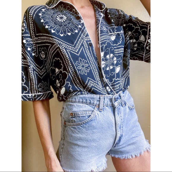 Levi's Tops - Levi's Bandana Button Down